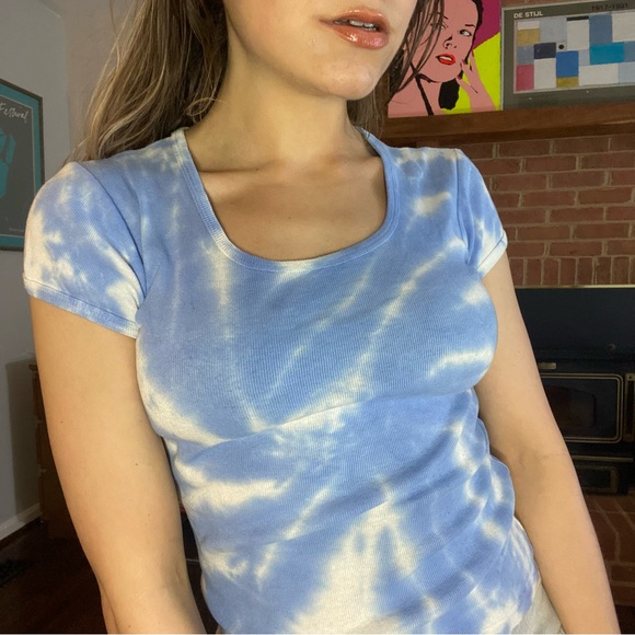 Vintage Tops - Vintage 90s Y2K Cloud Tie Dye California Made Fitted Baby Scoop Neck Pas…